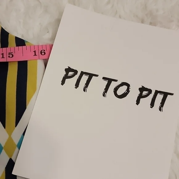 𝅺forever 21 abstract cubist print self tie romper with elastic waist size small - Picture 7 of 10